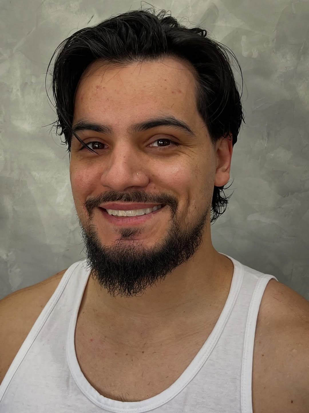 Corte masculino moderno na Barbearia Leans